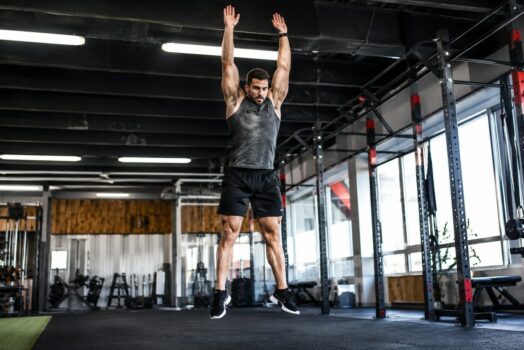 Burpees : technique parfaite, bienfaits et programme 4 semaines