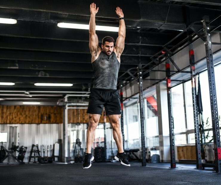 Burpees : technique parfaite, bienfaits et programme 4 semaines