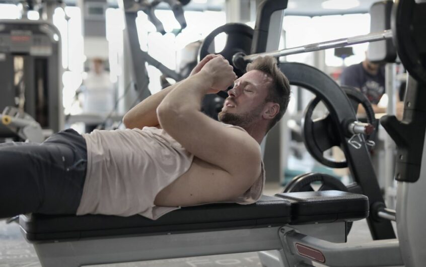 Comment casser un plateau en musculation : 8 leviers pour relancer vos progrès