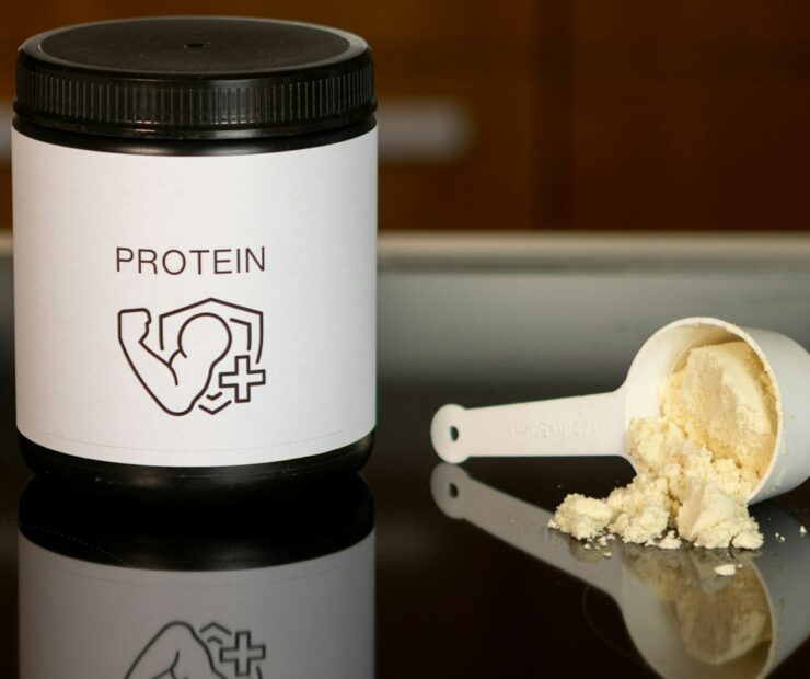 Protéine végétale ou whey : laquelle choisir en musculation